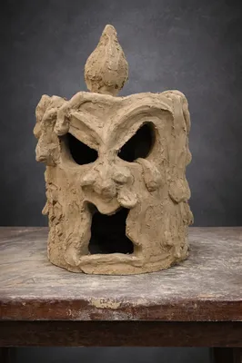 Waxen Form view 4